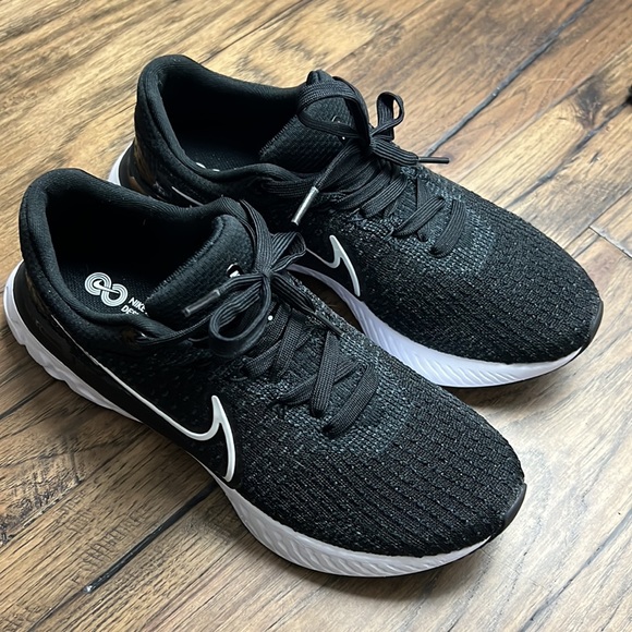 Nike React Infinity Run Flyknit 3 Men's Road Running Shoes - Picture 13 of 16